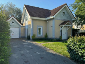 Leuke Vakantie Villa aan 't Strand voor max 9 pers en 1 baby
